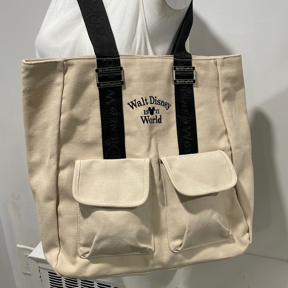 Walt Disney World cream color canvass tote bag